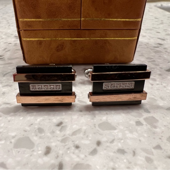 MICHAEL HILL ROSE GOLD SWAROVSKI CRYSTAL CUFF LINKS - Picture 2 of 10